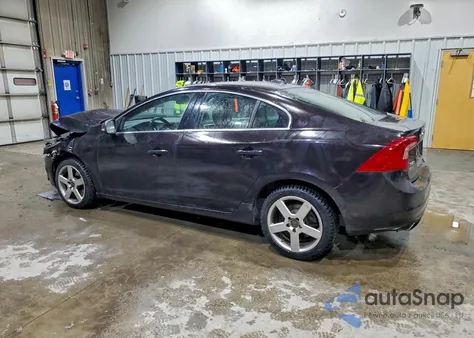 2014 Volvo S60 T5 from USA, damaged, VIN YV1612FH8E2281230